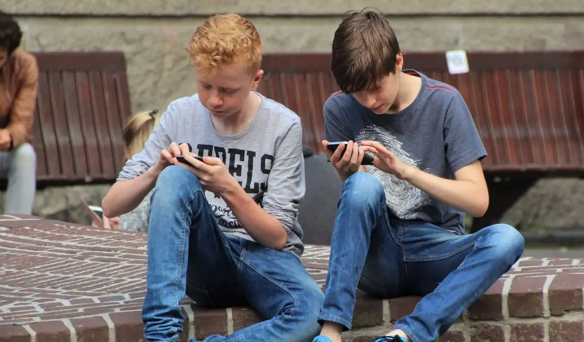 Najlepsze budżetowe smartfony do gamingu w 2025
